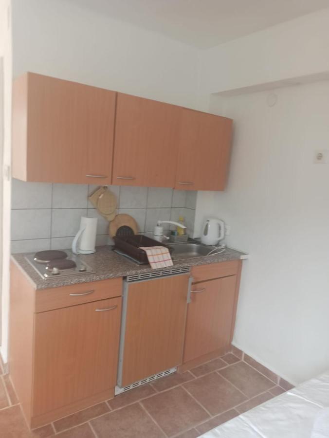 Marinja Studio Apartment Žuljana Екстериор снимка